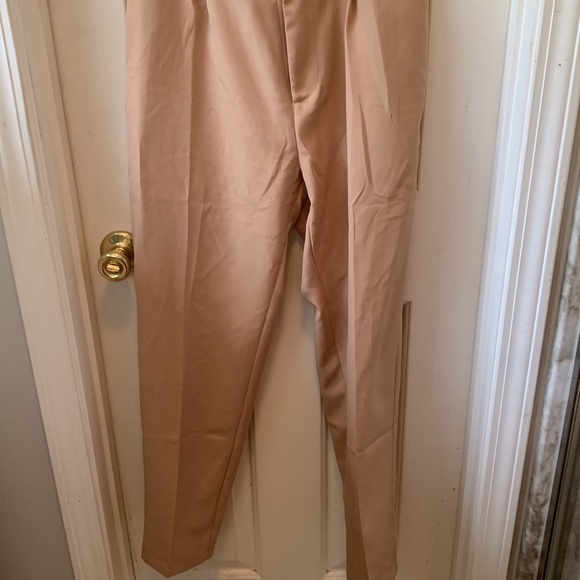 Tan pants - Picture 2 of 2